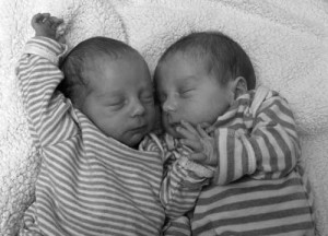 twins-born-after-essure-reversal
