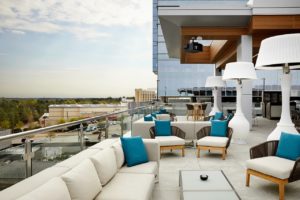 tubal-reversal-surgery-patients-can-relax-on-roof-top-bar-before-surgery