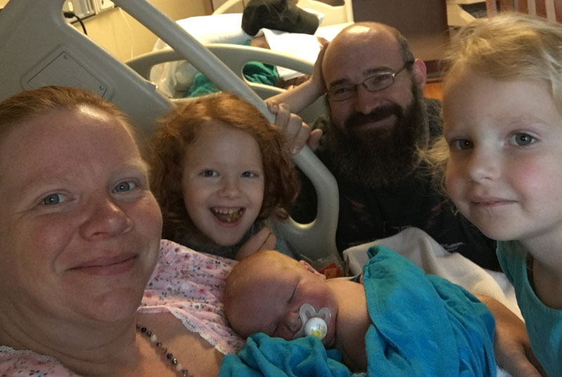 beautiful-tubal-reversal-family-from-TN