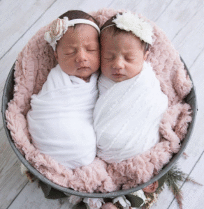 tubal-reversal-twins-two-peas-in-a-pod