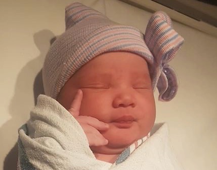 mom-pregnant-at-age-41-with-one-fallopian-tube-one-ovary-after-tubal-reversal-surgery